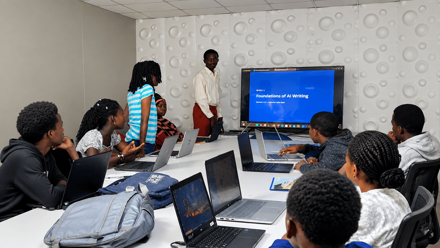 AI writing foundations class